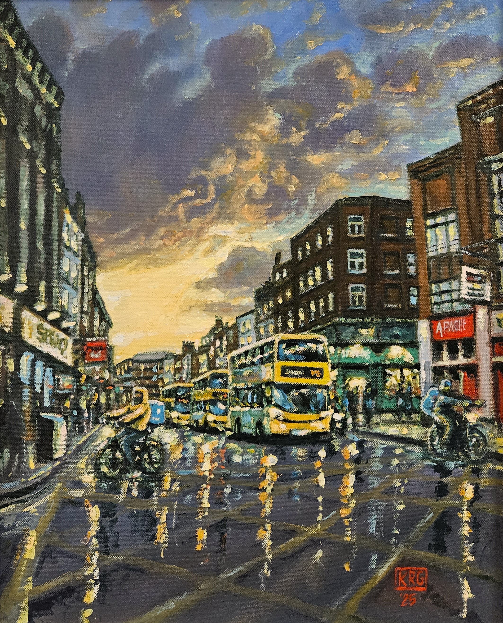 Dame_St, Very busy street, night time.